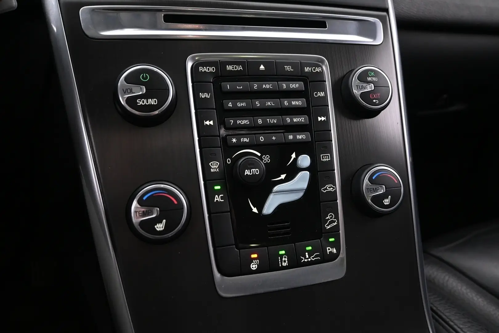 Car Image - 4GeYXSsRLEbxpOVdmxFFit