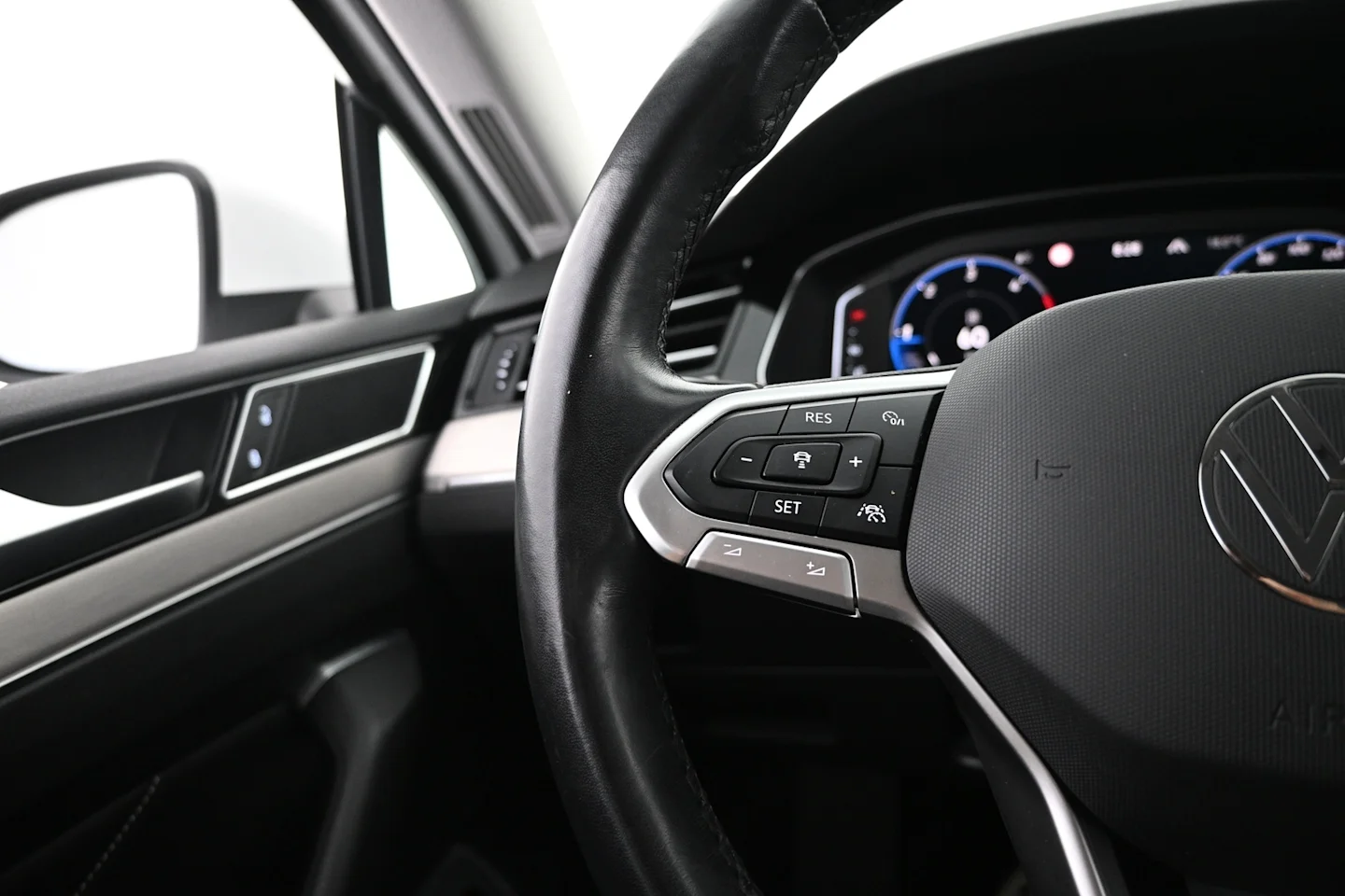 Car Image - 3o6D5kdIpaAvgMR4fcqmID