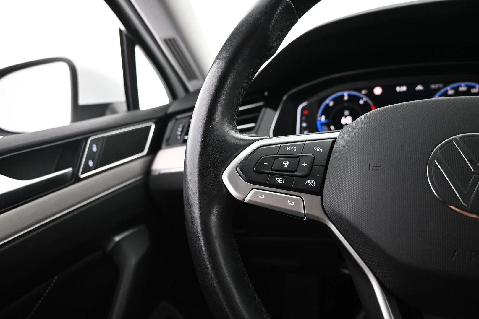 Car Image - 3o6D5kdIpaAvgMR4fcqmID