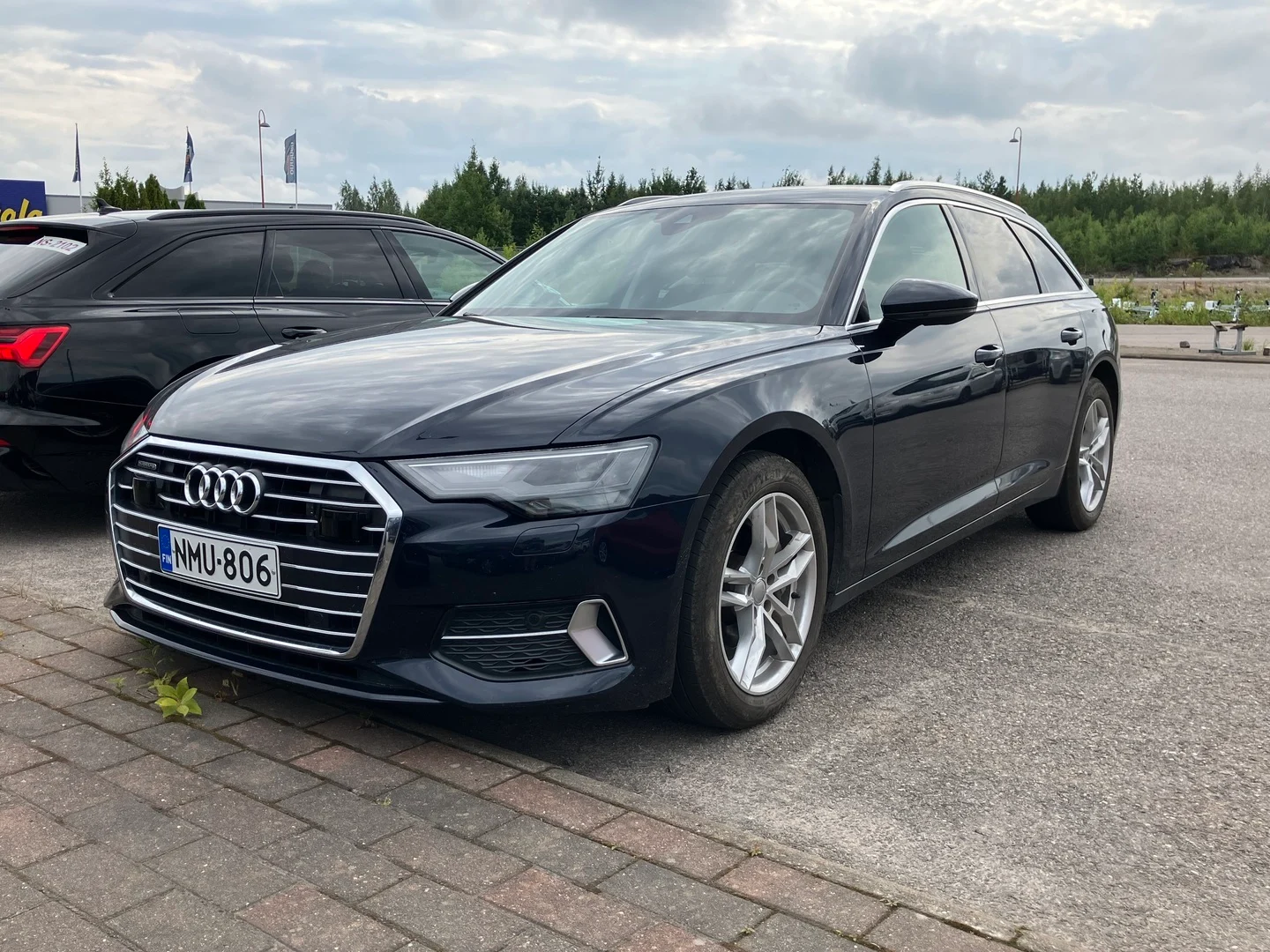 Car Image - 59pdgCp11F8Yg9zoSKlf3s