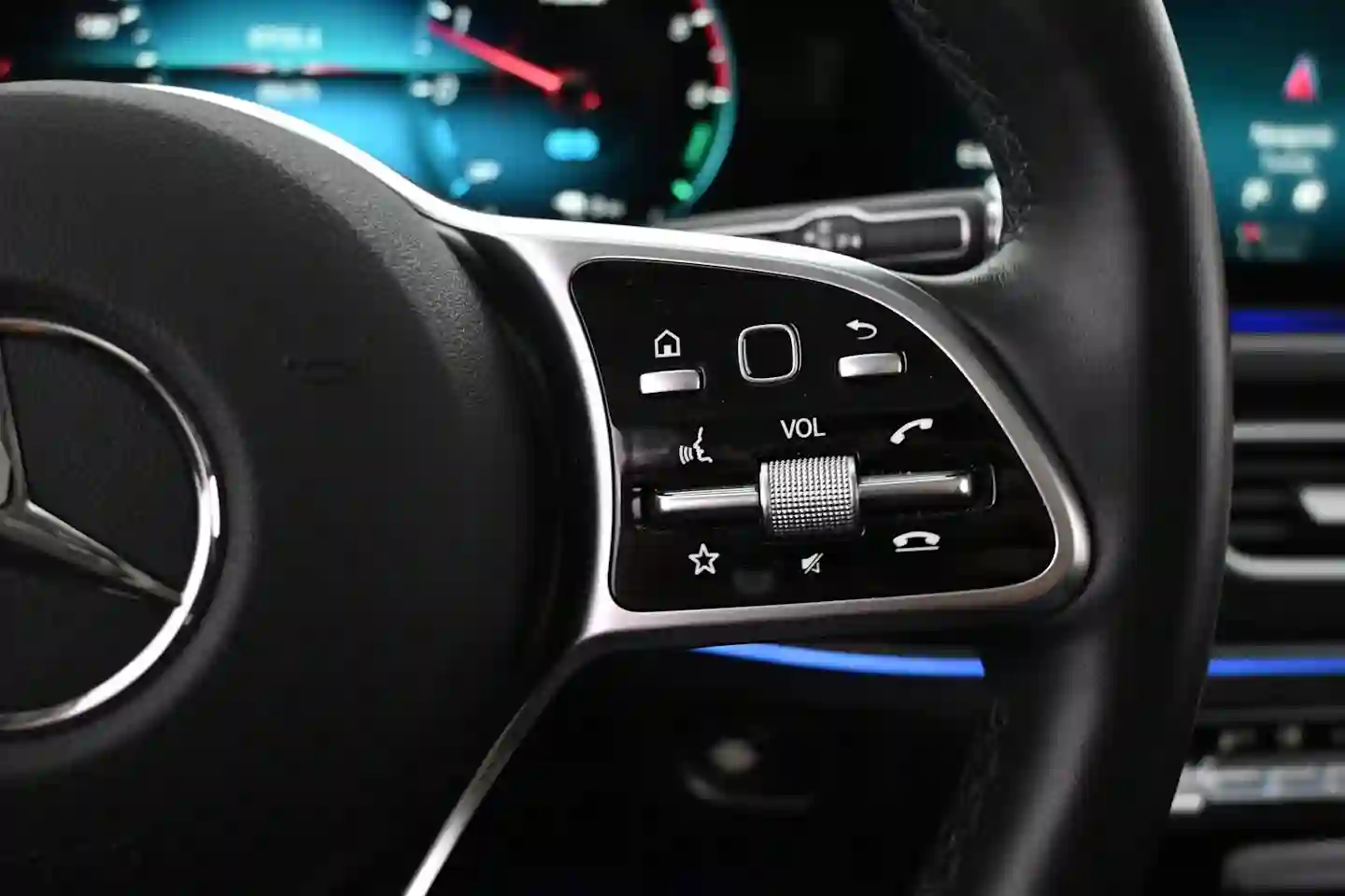 Car Image - 2kfToUqBYUsdzcRQshvHbo