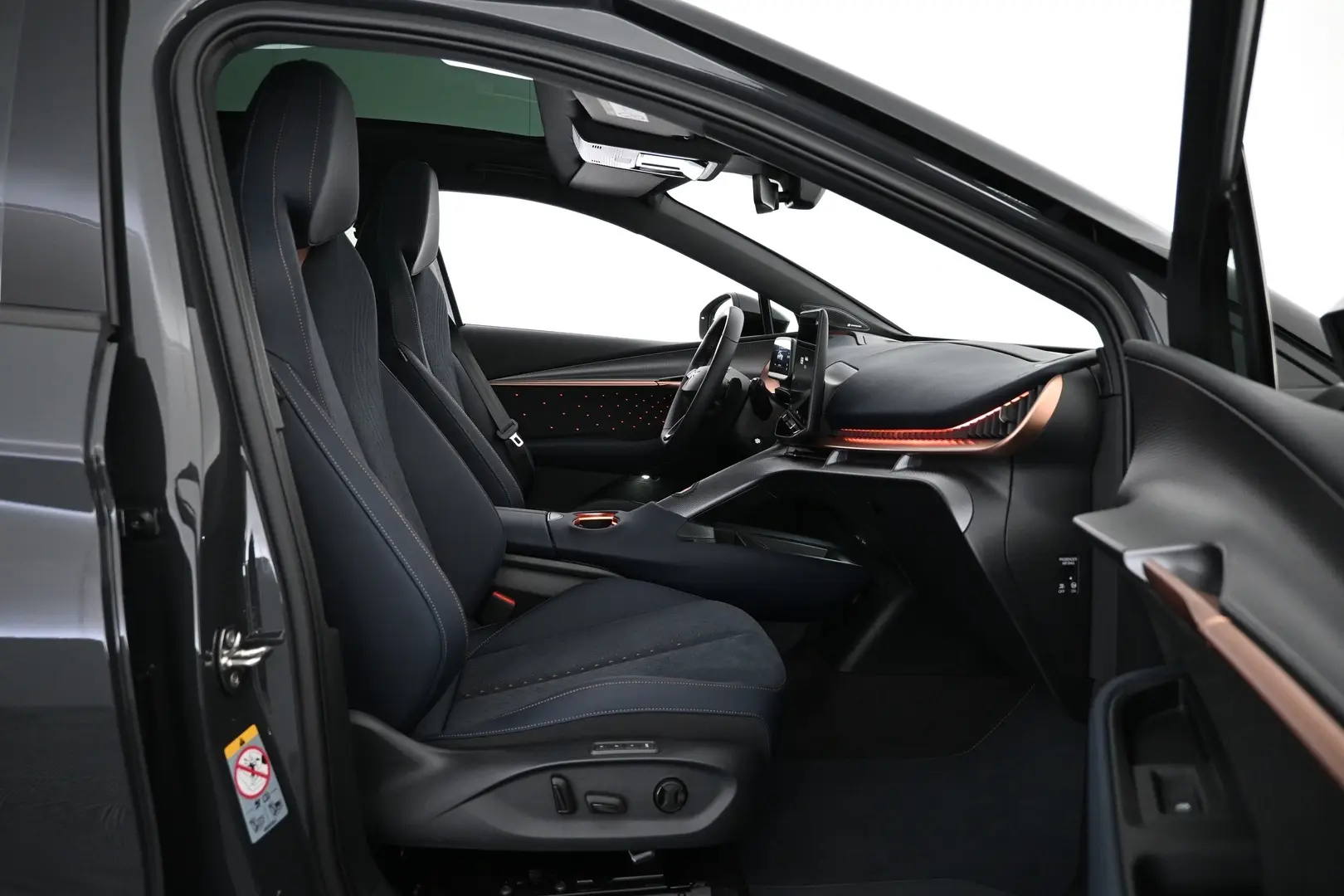 Car Image - 2gioaayQFVvnHTWsln1lnI