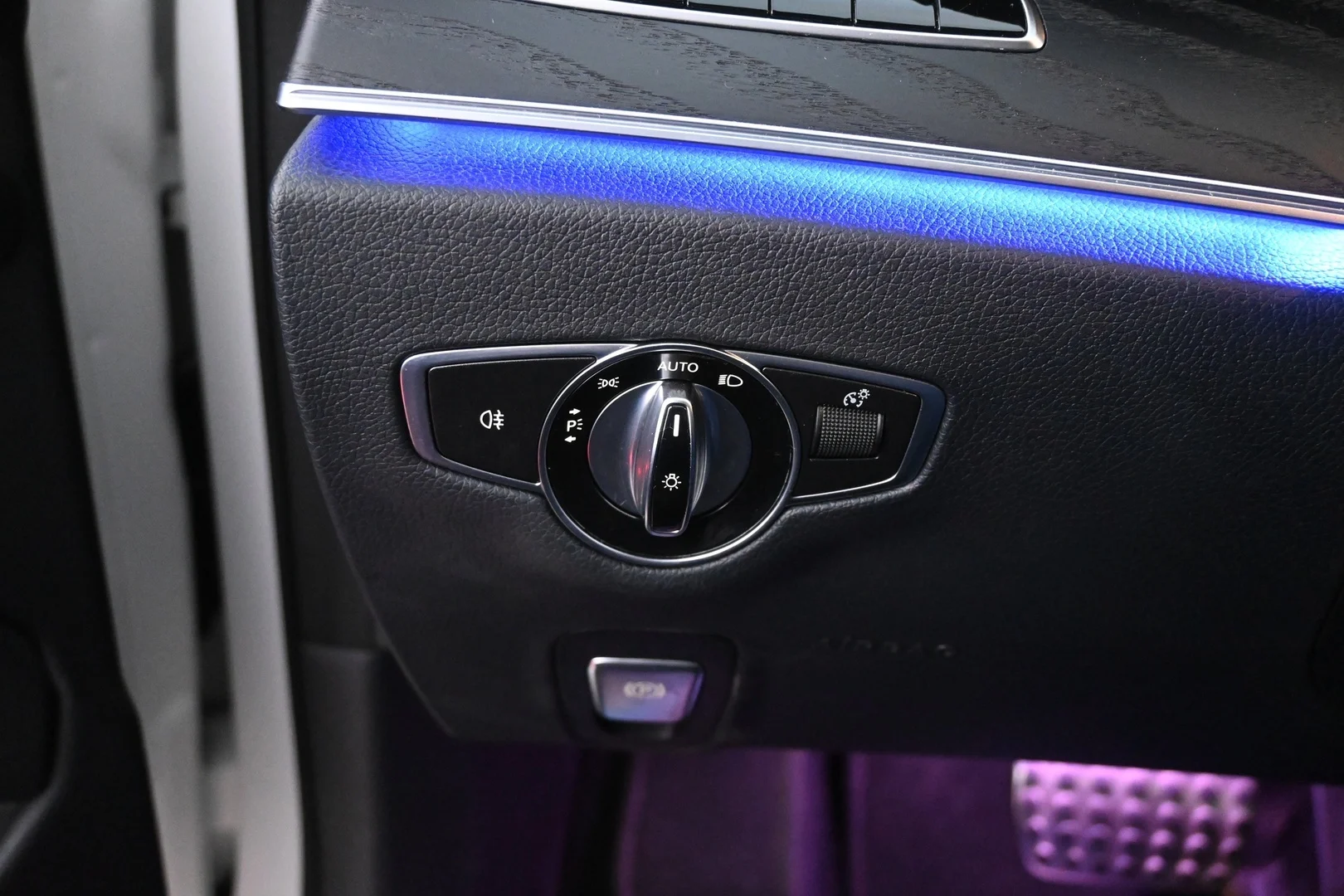 Car Image - 5l8xu6IlEKqyhX5QwkKjOj