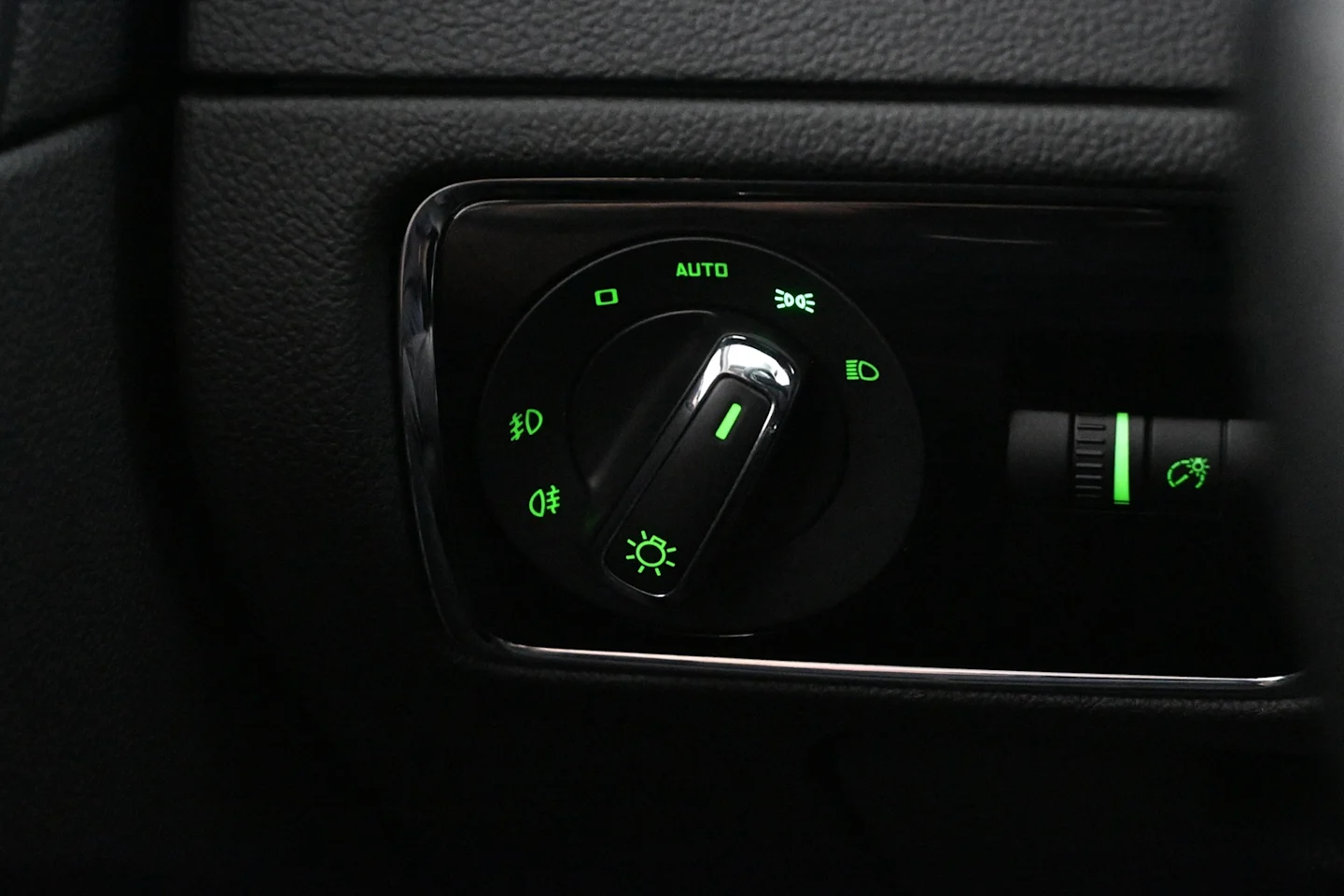 Car Image - 4WLE6v1XhPv6Drqj8eMHpn