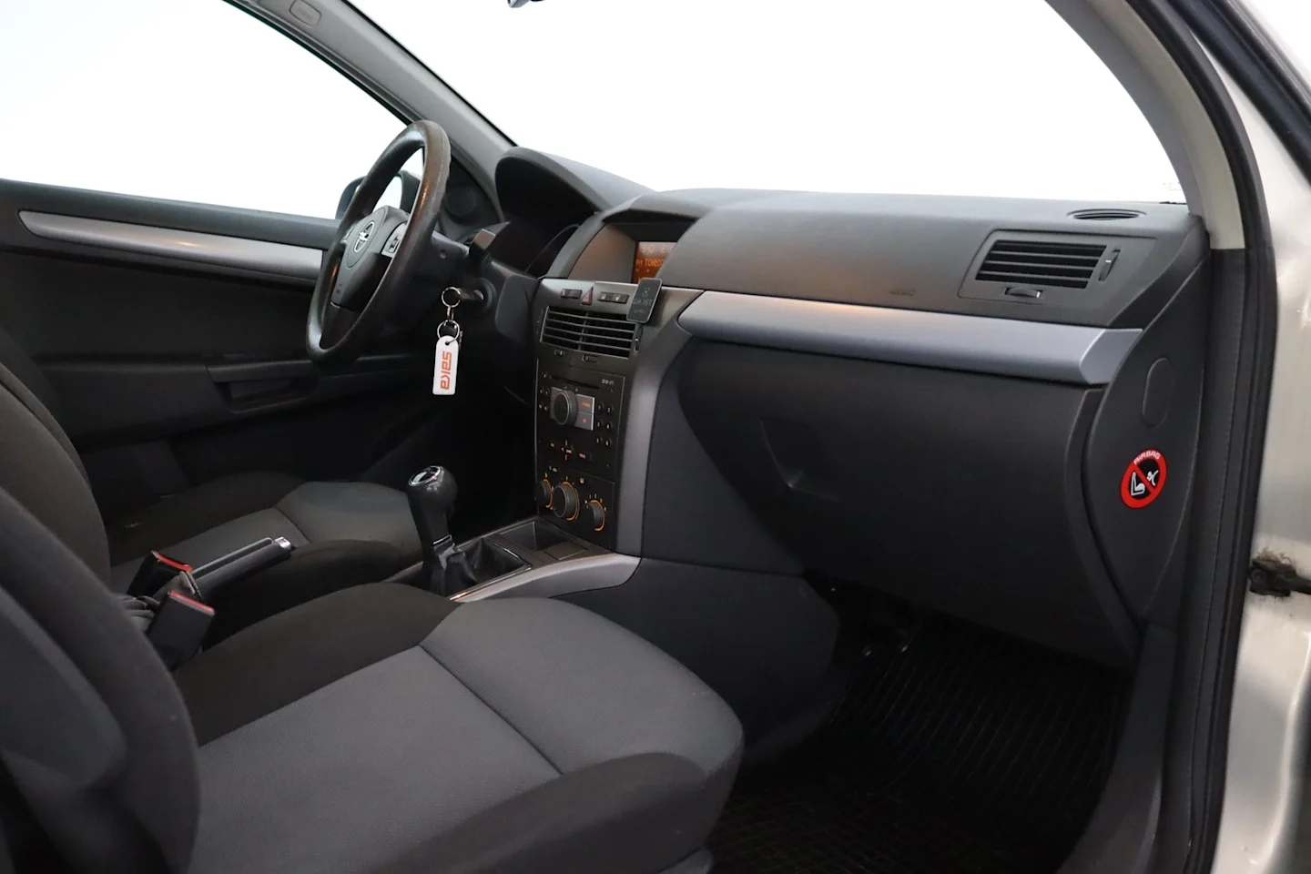 Car Image - 3AGoQcn87OfXCDOnvGxtk9