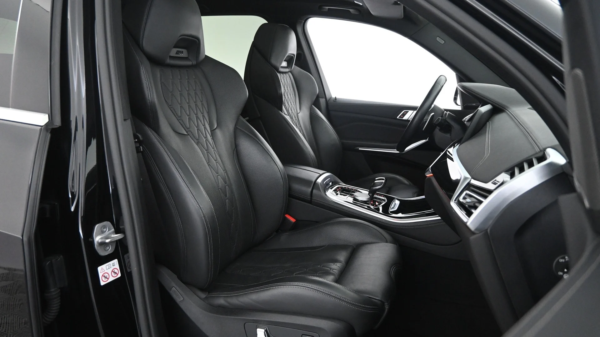Car Image - 3egWFwDwvwxBkHvZuj6jHk