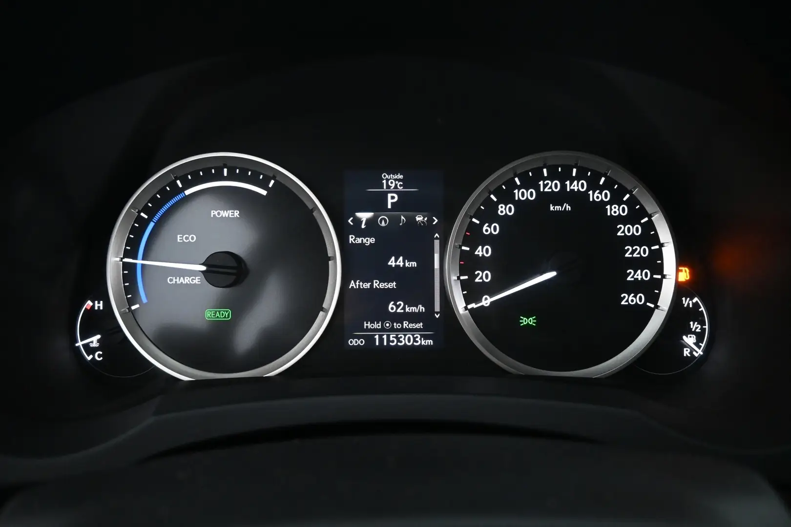 Car Image - 6kVA6FvrVDqAYJcdq6CEG1