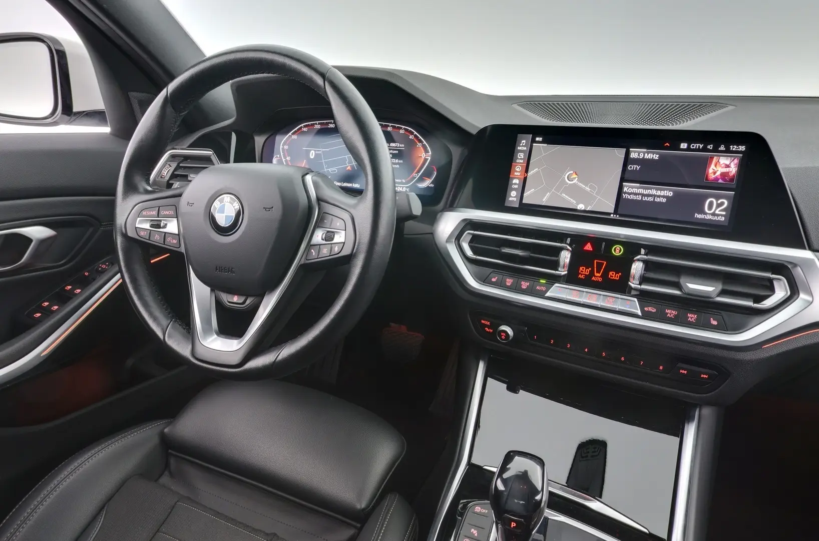 Car Image - 4L10yDXdpDODNn39eKYLkq