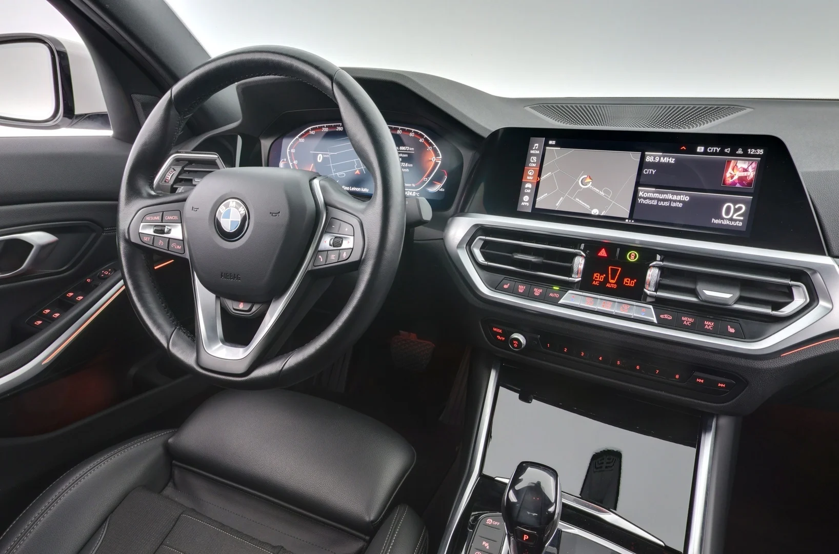 Car Image - 4L10yDXdpDODNn39eKYLkq