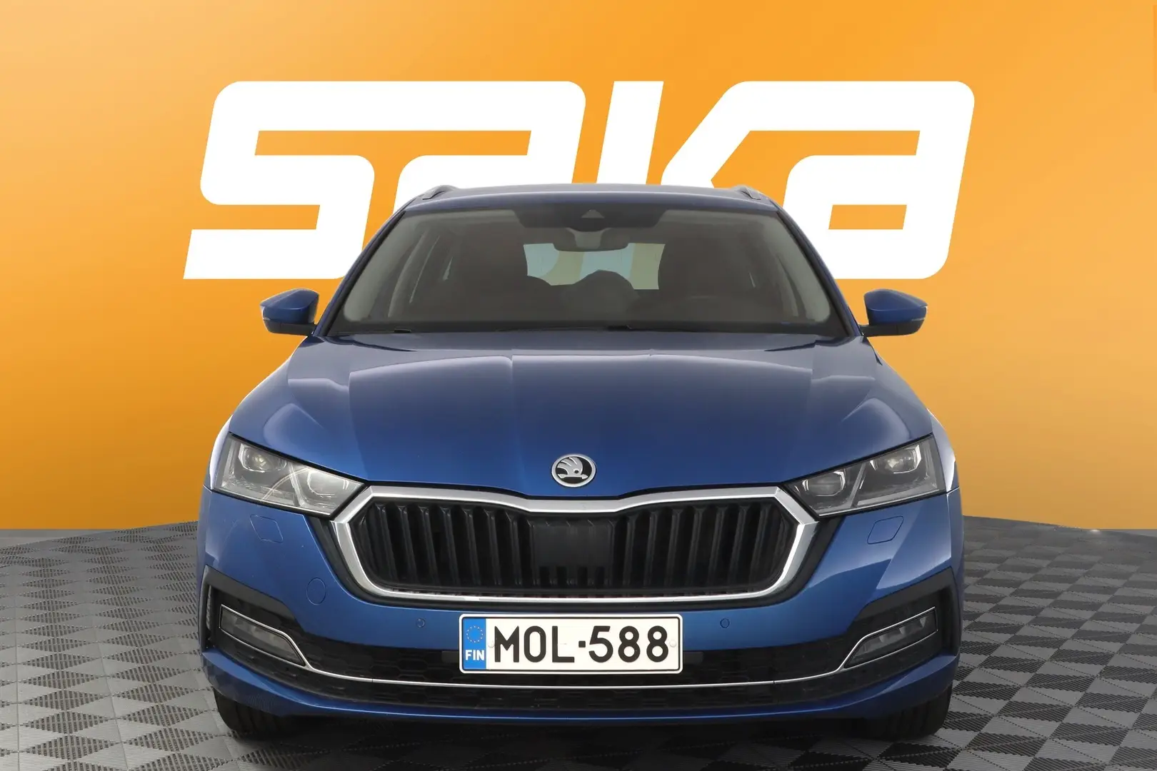 Car Image - 3glcVwAlarWvT33ixx13Nn