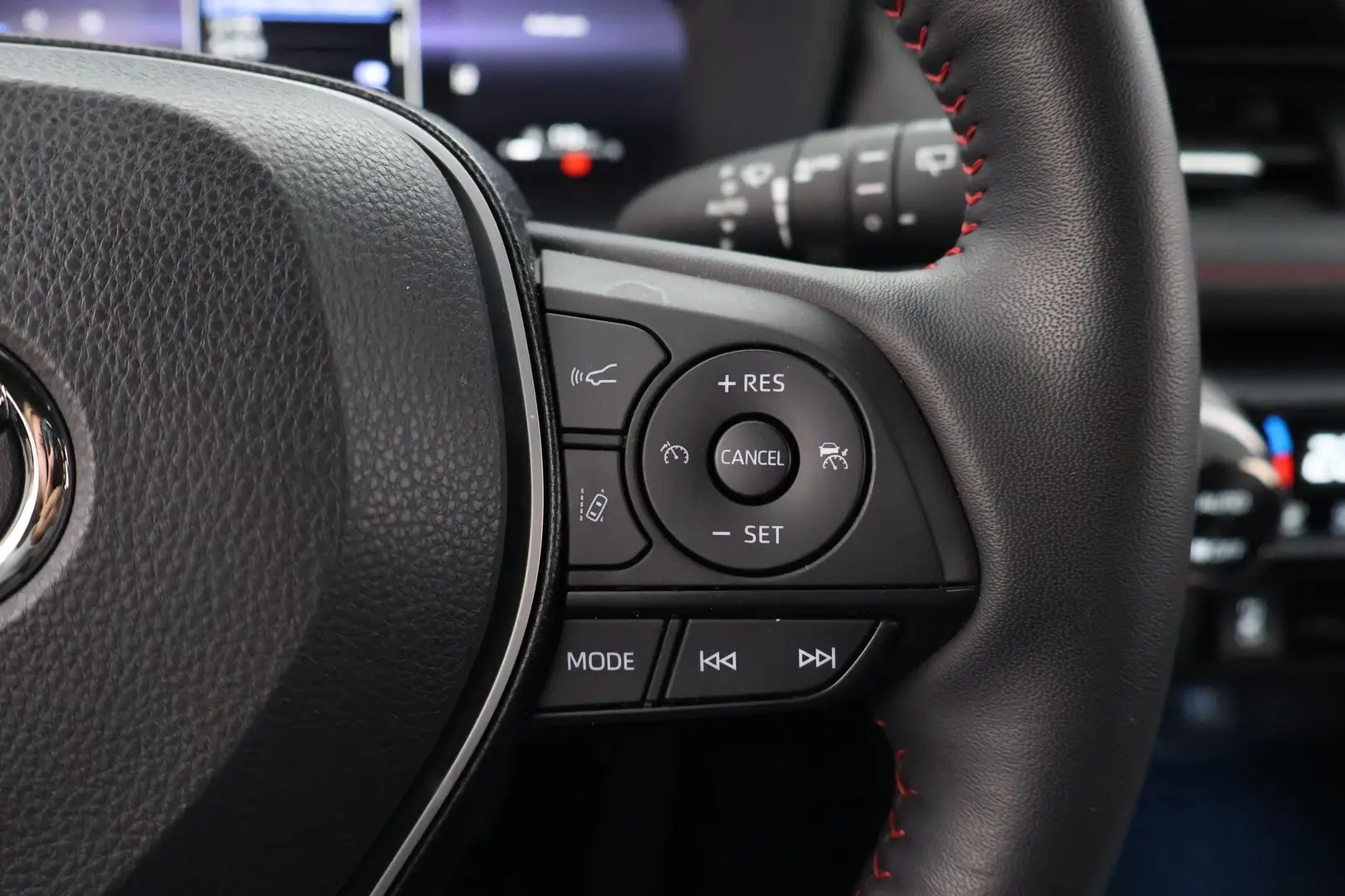 Car Image - 6I3IPIa9EkpTnVoAEVYi0N