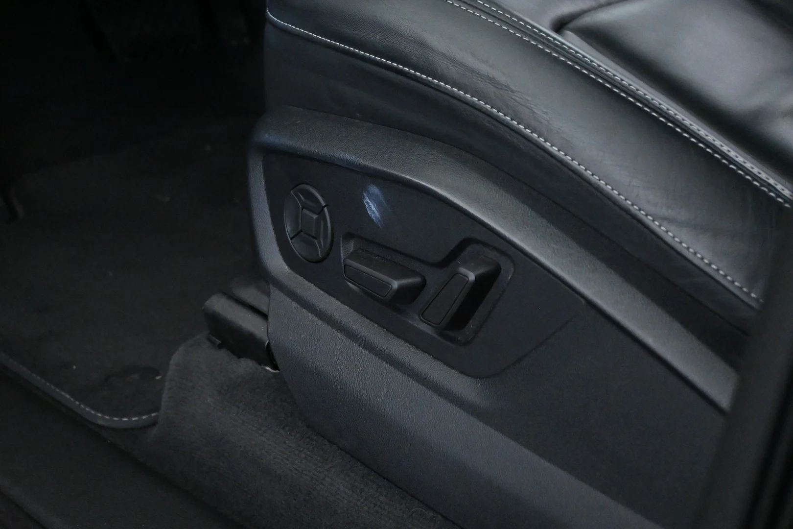Car Image - 41GwQJU2a2x2EF1aBFaFc4