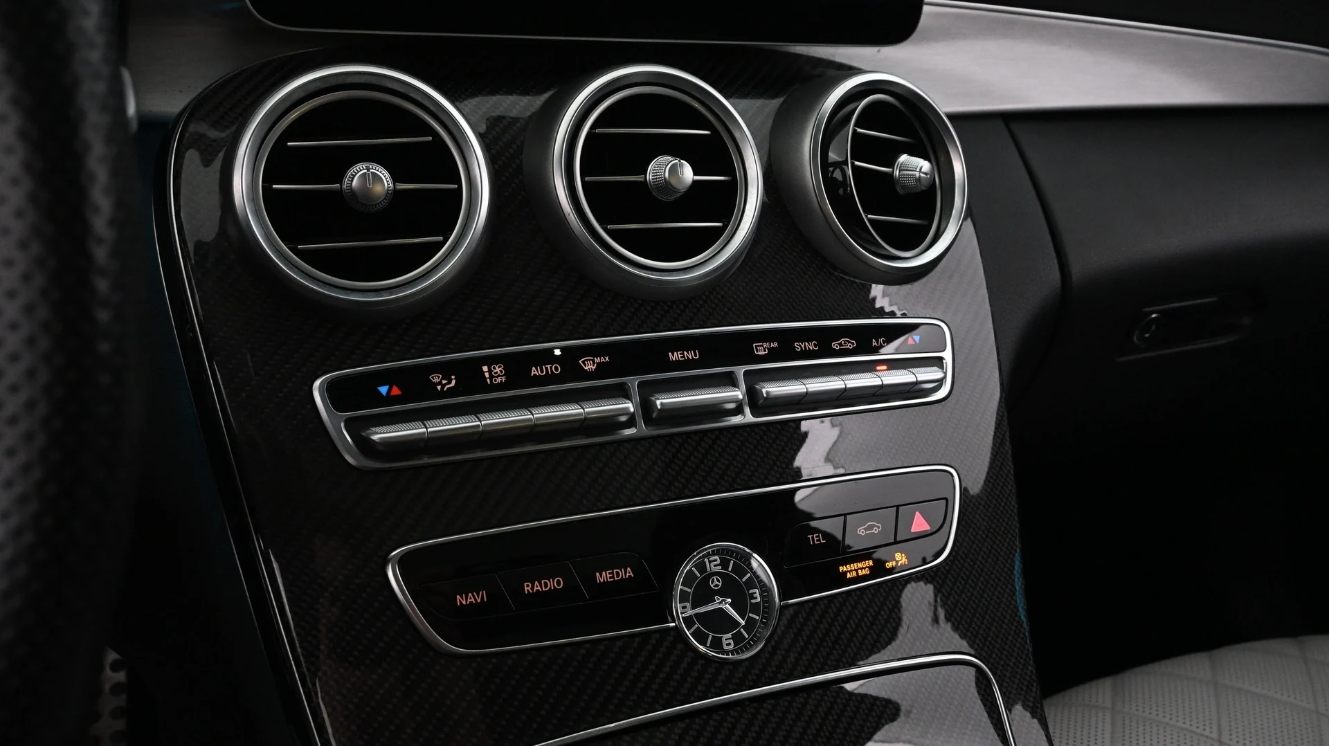 Car Image - 2g3jLw1bEmpqw024JCjp1U