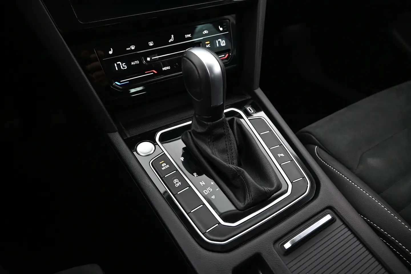 Car Image - 7qKM8SmkIEpFWAbqzRMux7