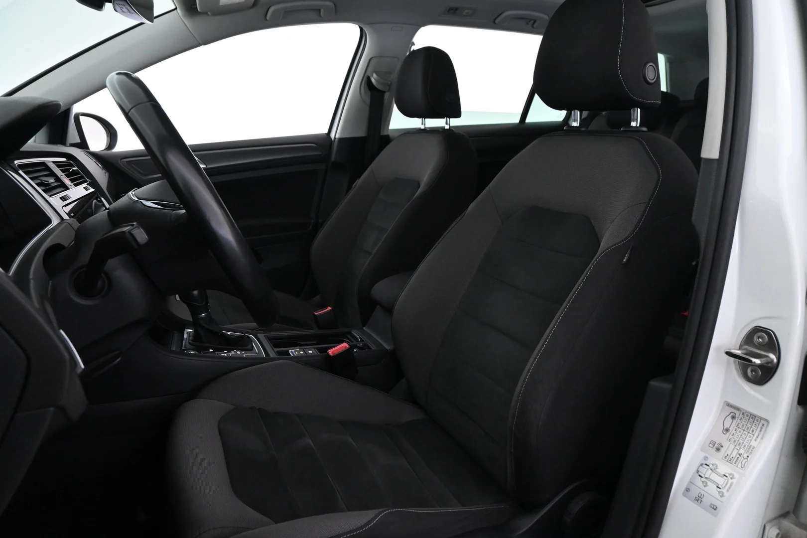 Car Image - 6ltaTK1aSu7mLiyZzm8v7l