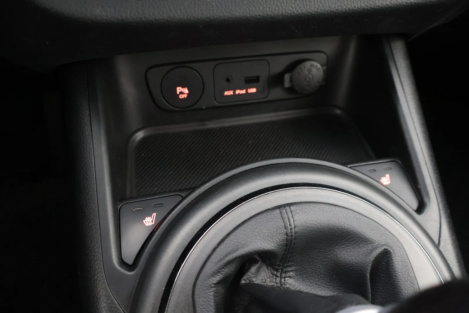Car Image - 6raopTjJXkANRvoUD7Dd2R