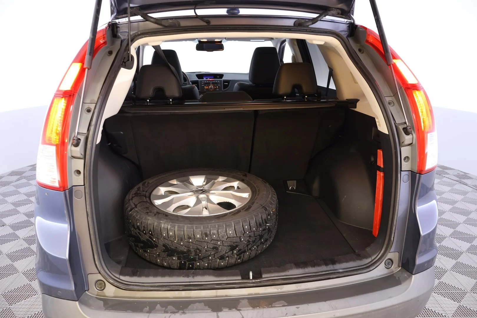 Car Image - 5bhL4wPebfMgHpA3tC6TgP