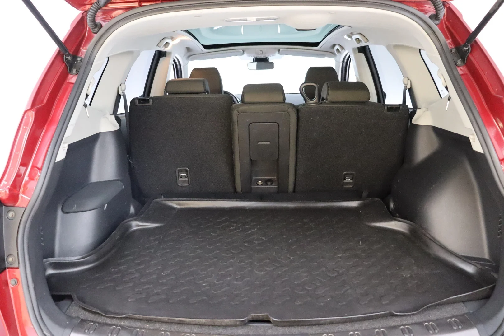 Car Image - 1hiBJn2tXSGOLB6iLrhpxx