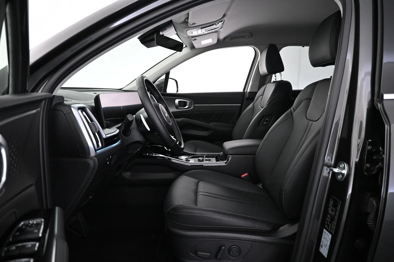 Car Image - 4Z916uJqHwGevyI16T8tfm