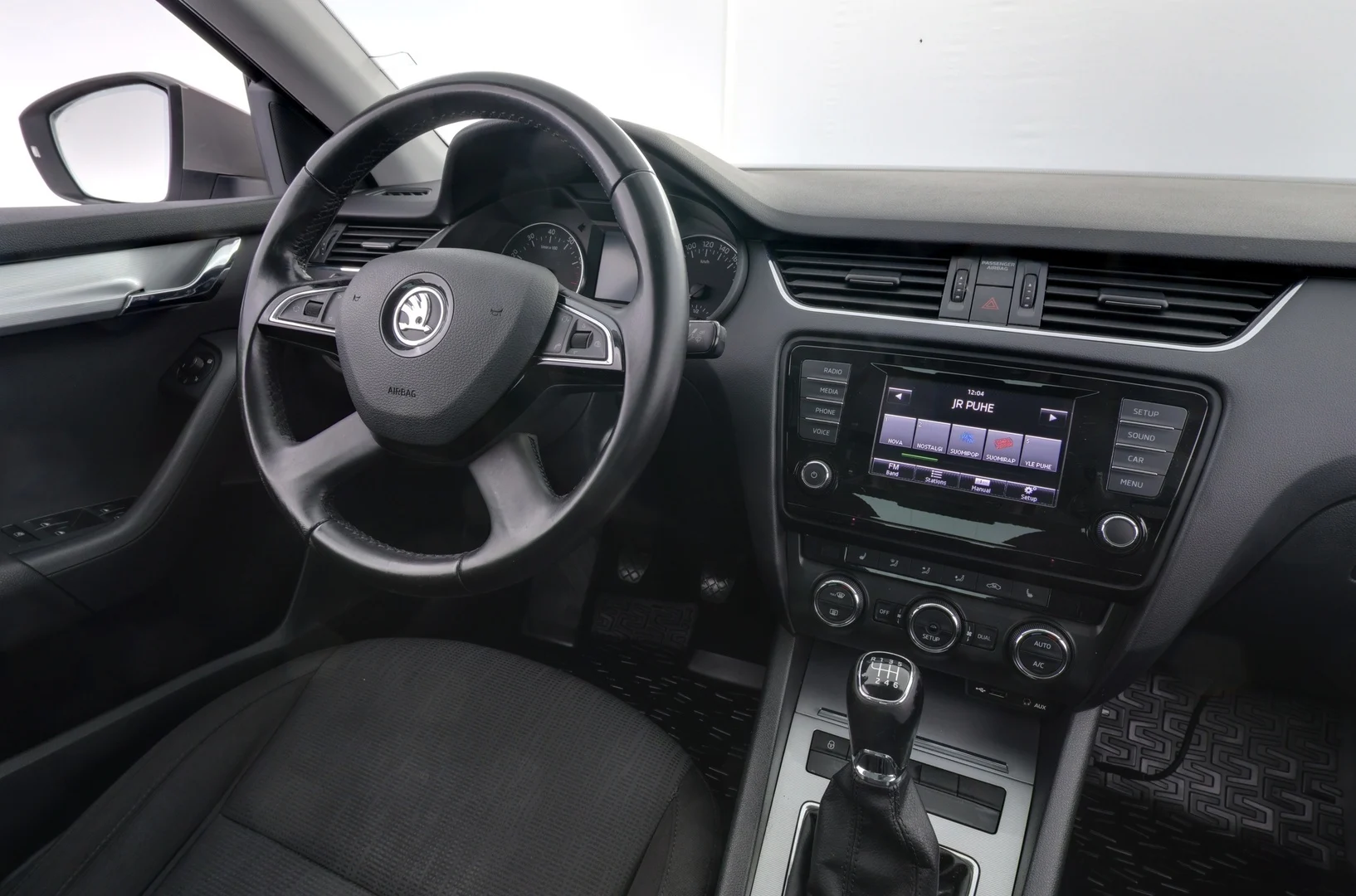 Car Image - 6UPrrMEDO2NUh5CdW8kSpl