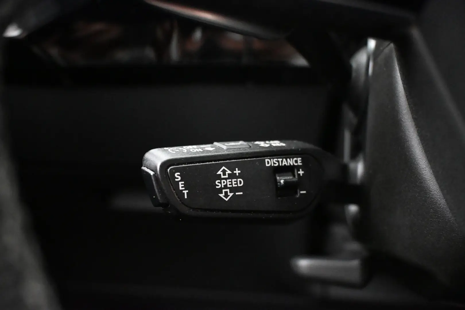 Car Image - 6o3T03baz5iYasDWG9Gsho
