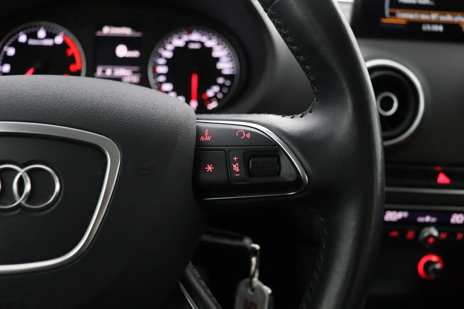 Car Image - 7m4sEBsUTzsYGwVIrvwoSe