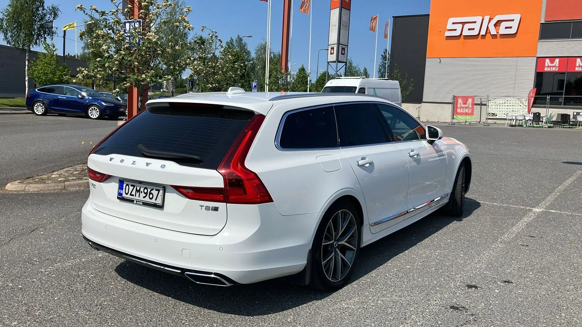 Car Image - 3q95C1e2HuOmmhRHux5CZQ