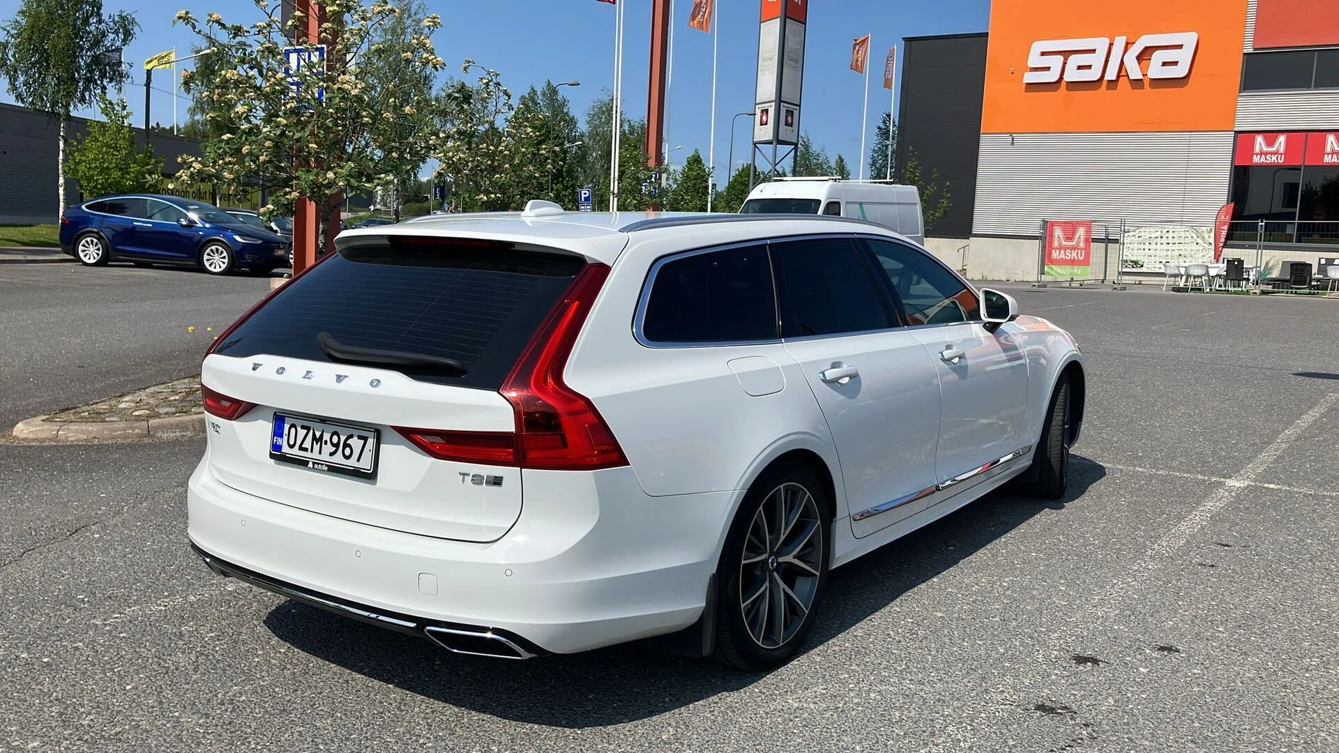 Car Image - 3q95C1e2HuOmmhRHux5CZQ