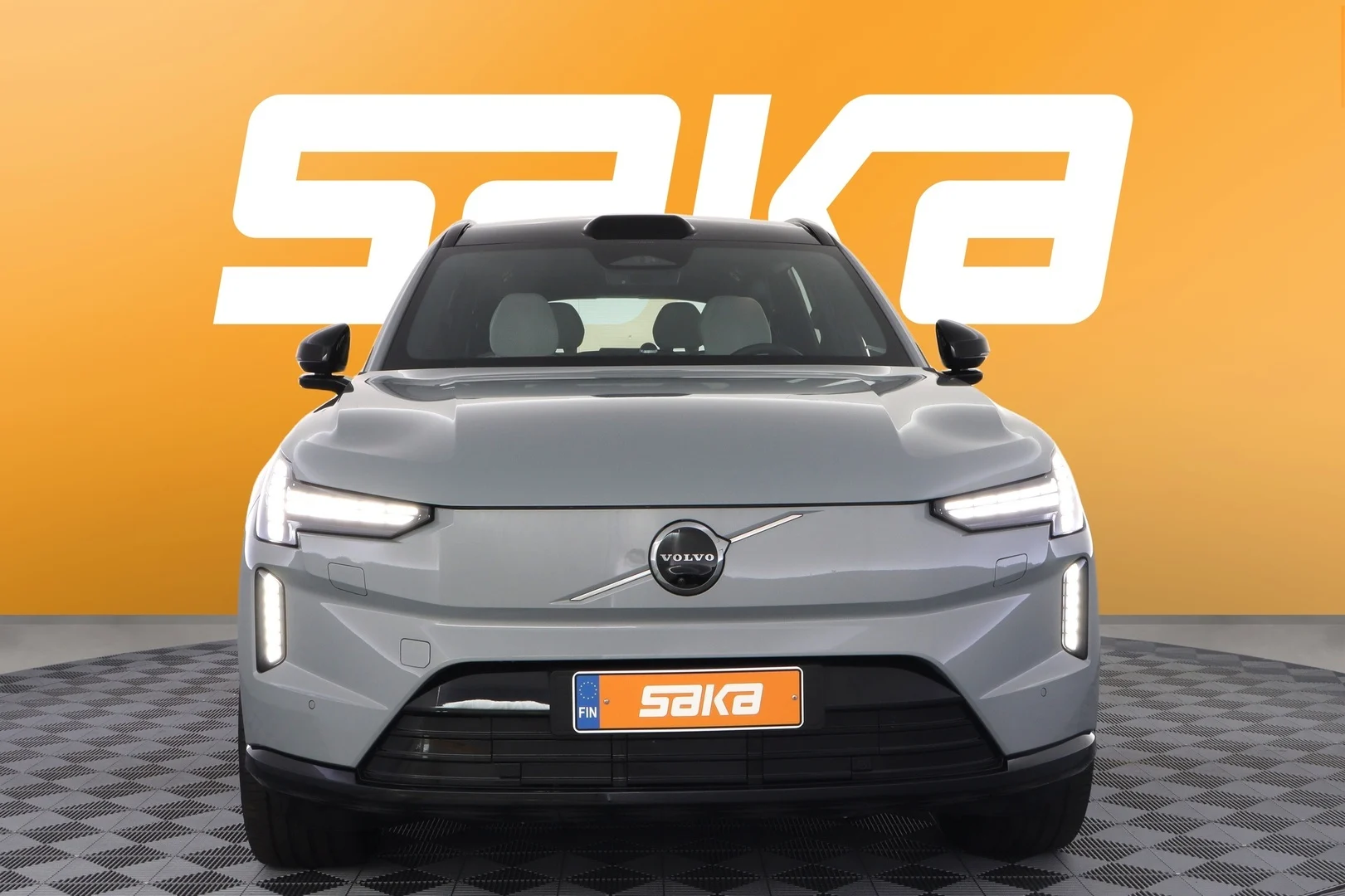 Car Image - 2r4XaPjOIcIx4Z4z29mrfY