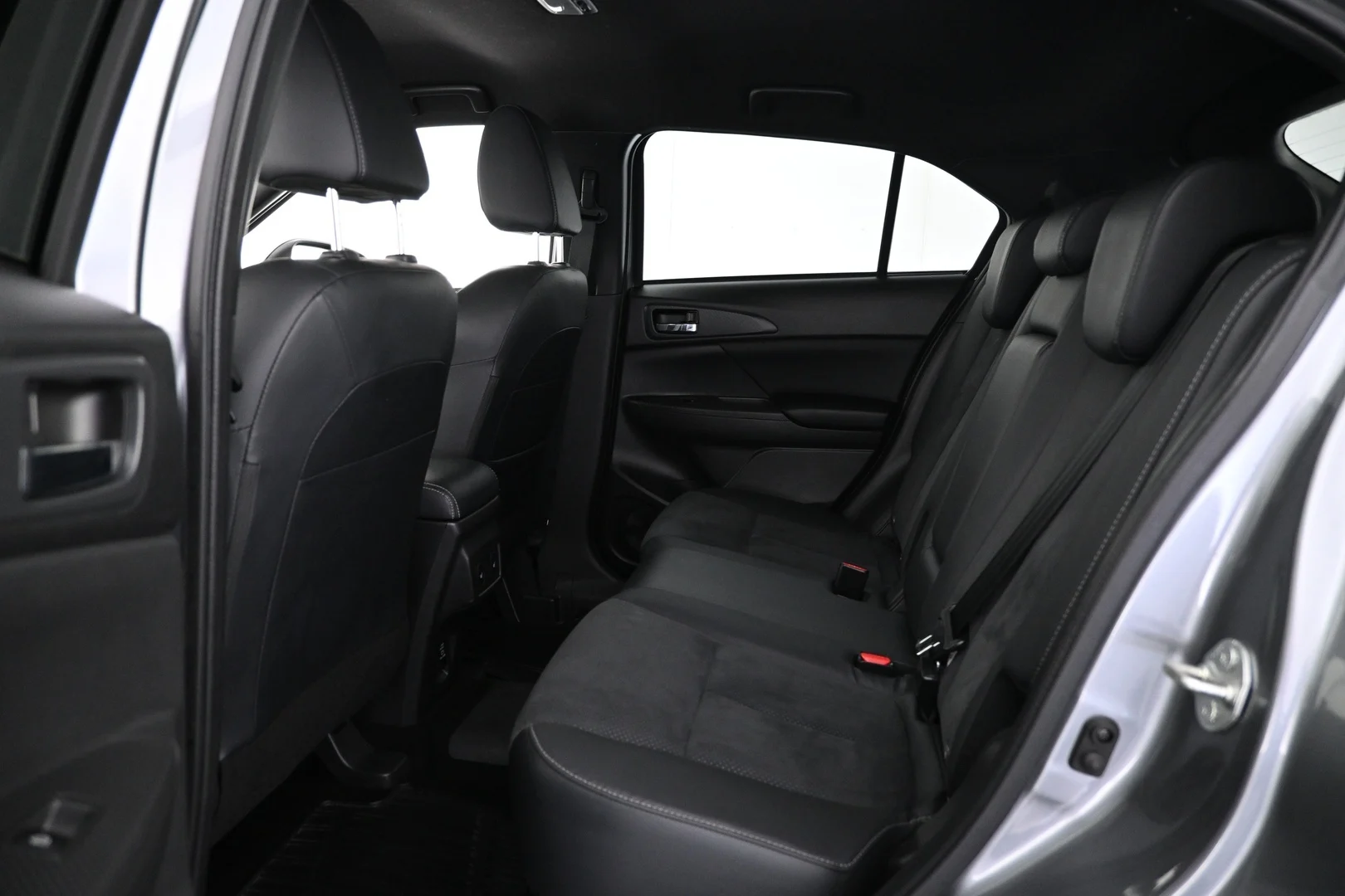 Car Image - kCvch88ydl8gSBHfjExyr