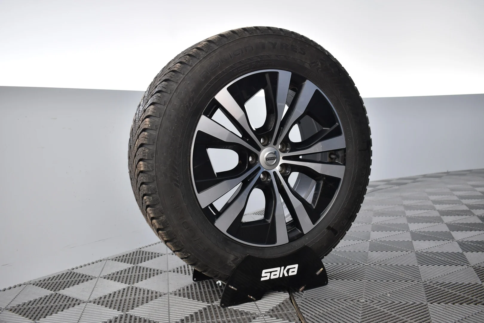 Car Image - 1YjslzIv4MAoj8zM5fVOBe