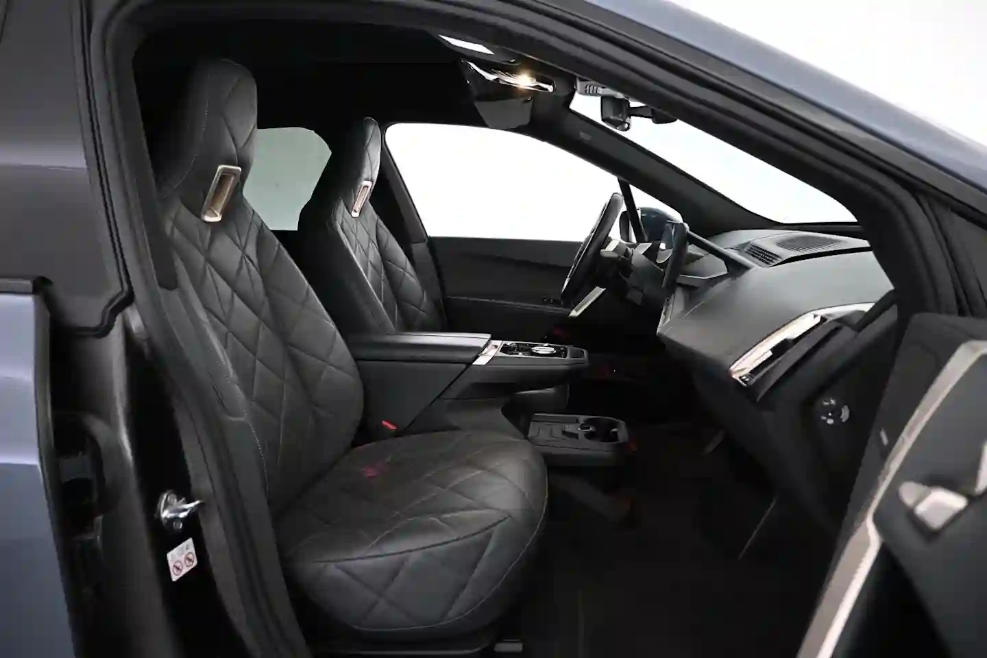 Car Image - 6yUh27omKWh4FlY7Bf6gD6