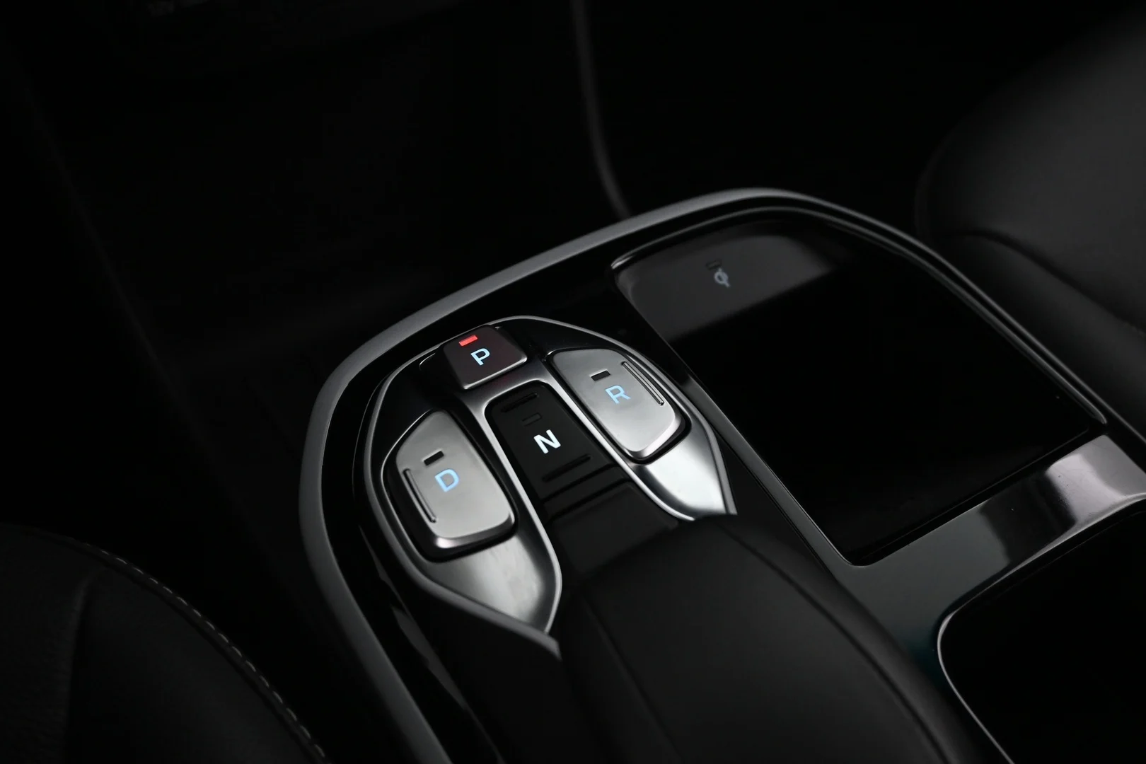 Car Image - 2WDZiRU2IUF3pAmzLe9wQT
