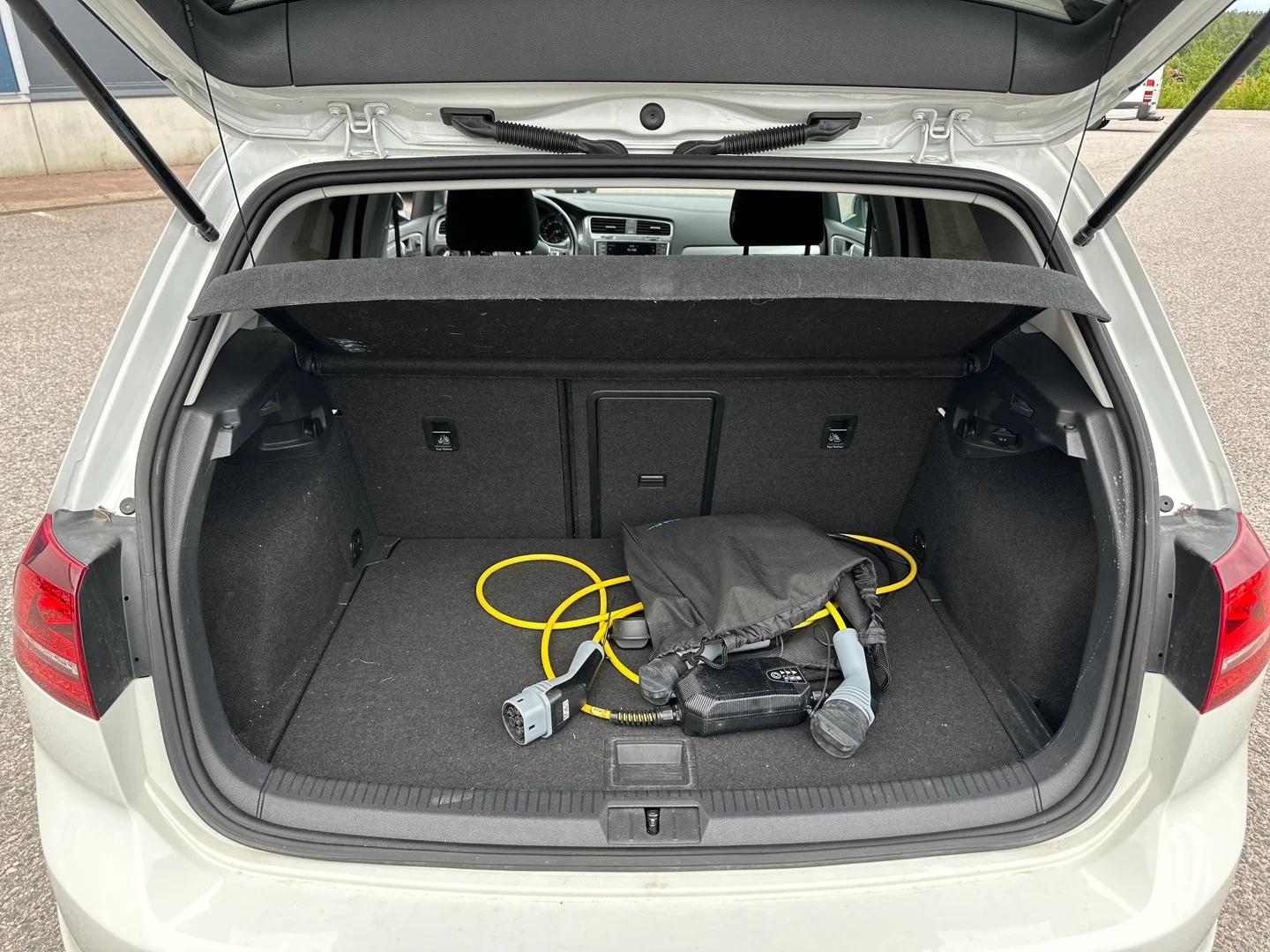 Car Image - 2M3zfHE7wYvF5N6MODm9Qe