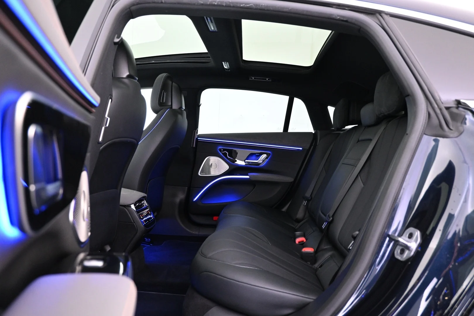 Car Image - 7tYpd7C1ig7U4bPjwKVFQy