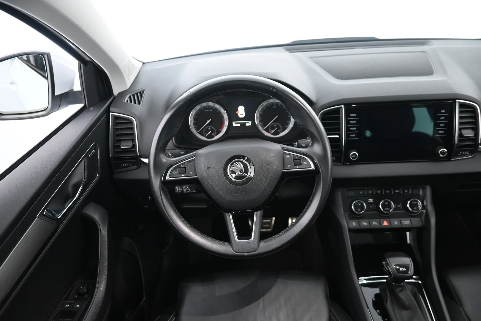 Car Image - 5N0mzvEZeU4yVTrayu20R8