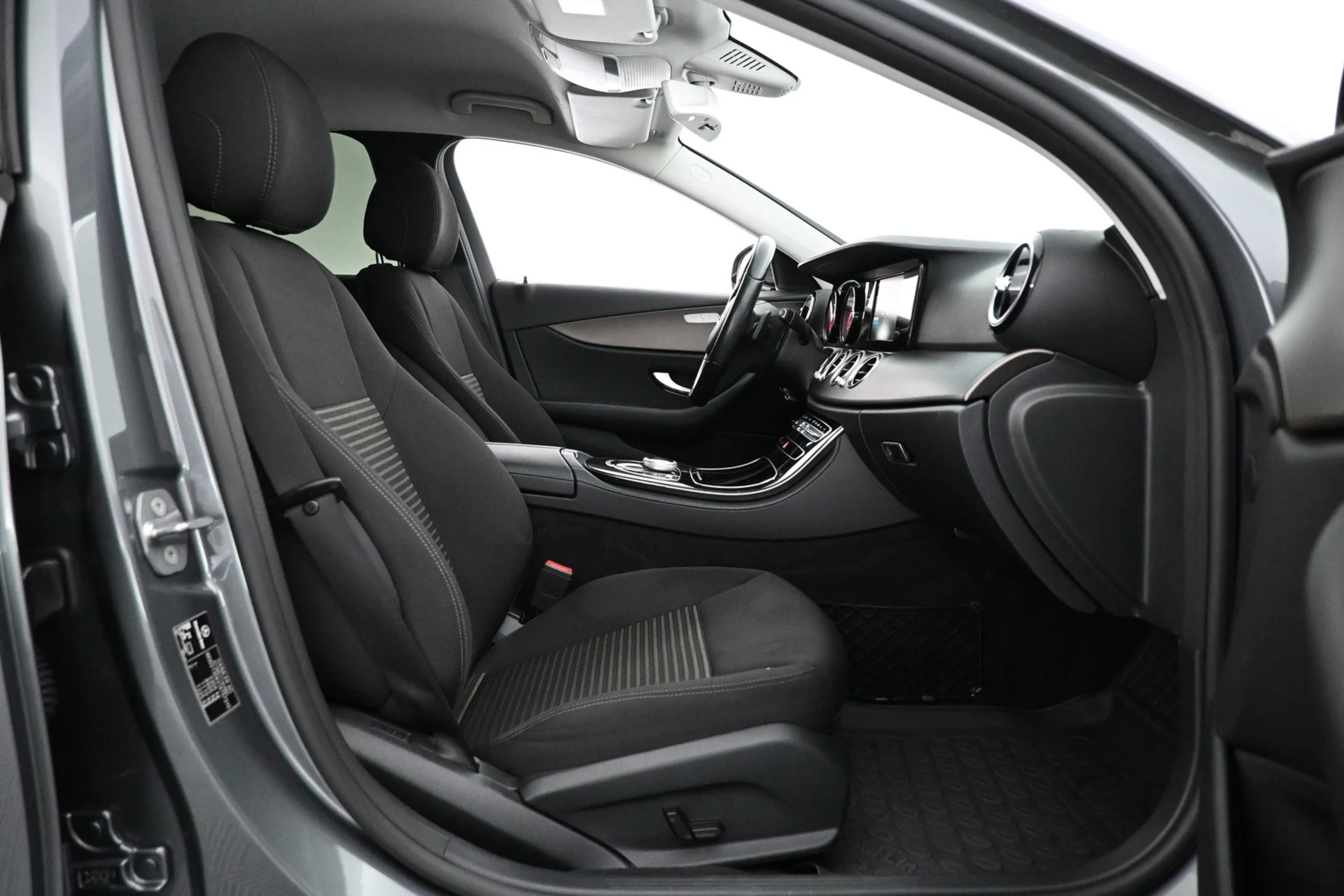 Car Image - 5DkdLWNkQQcC46QNSS8G3x