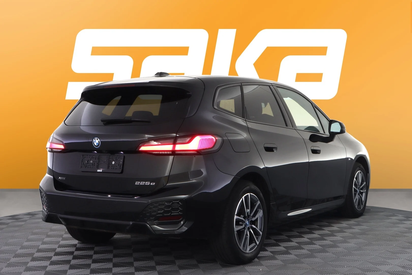 Car Image - 2rAjSPBlSeFVgD9jwjqO14