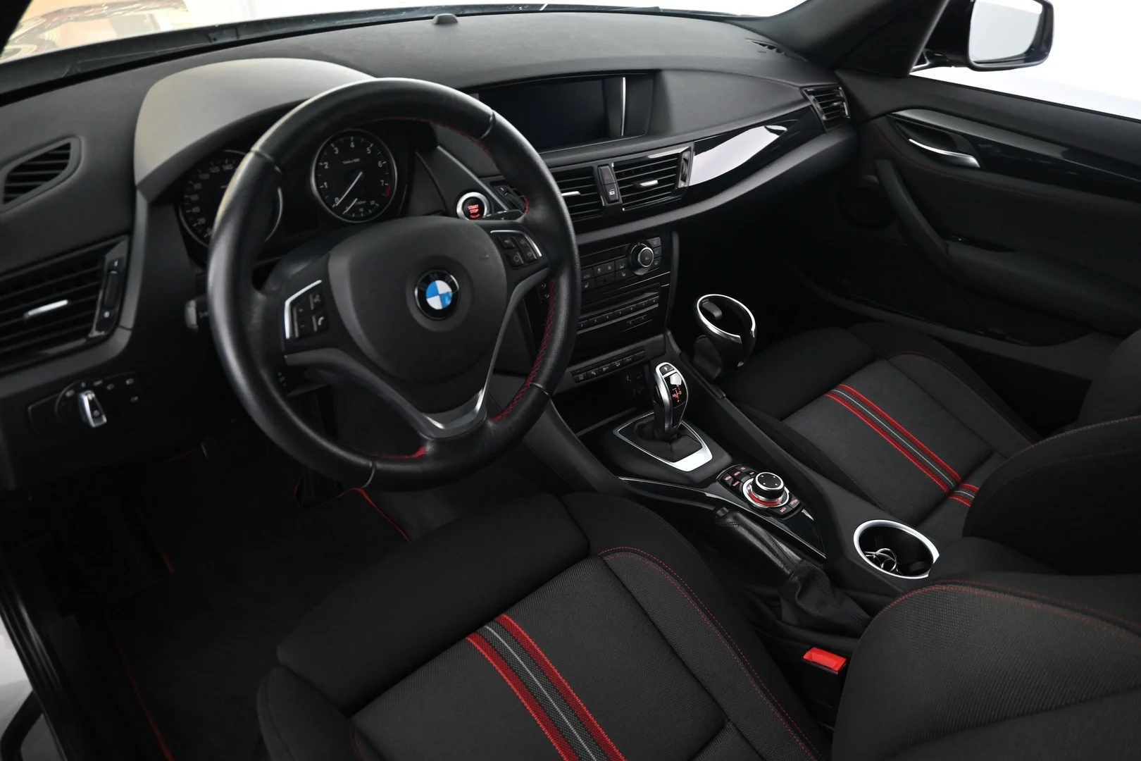Car Image - 3K84tbDqZ1MpHLmIITlBtm