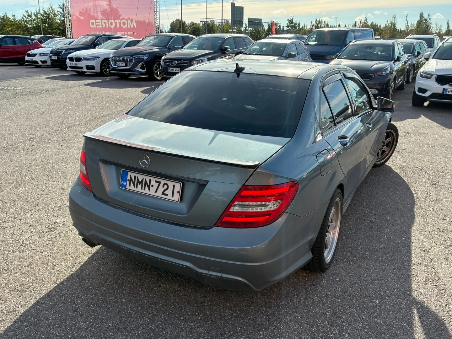 Car Image - 7AUO9rCc9dSy6YK778Iq9M