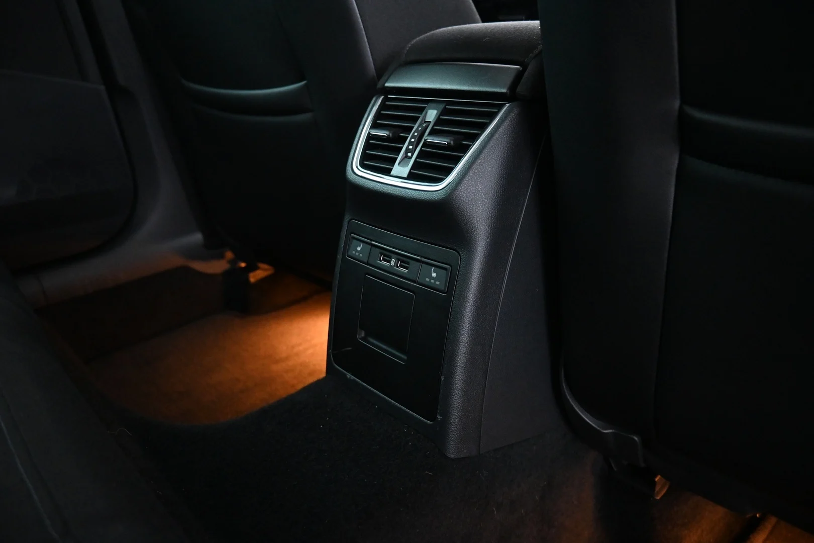Car Image - 5dZYfmi7JaTR01KH4JQJJ1