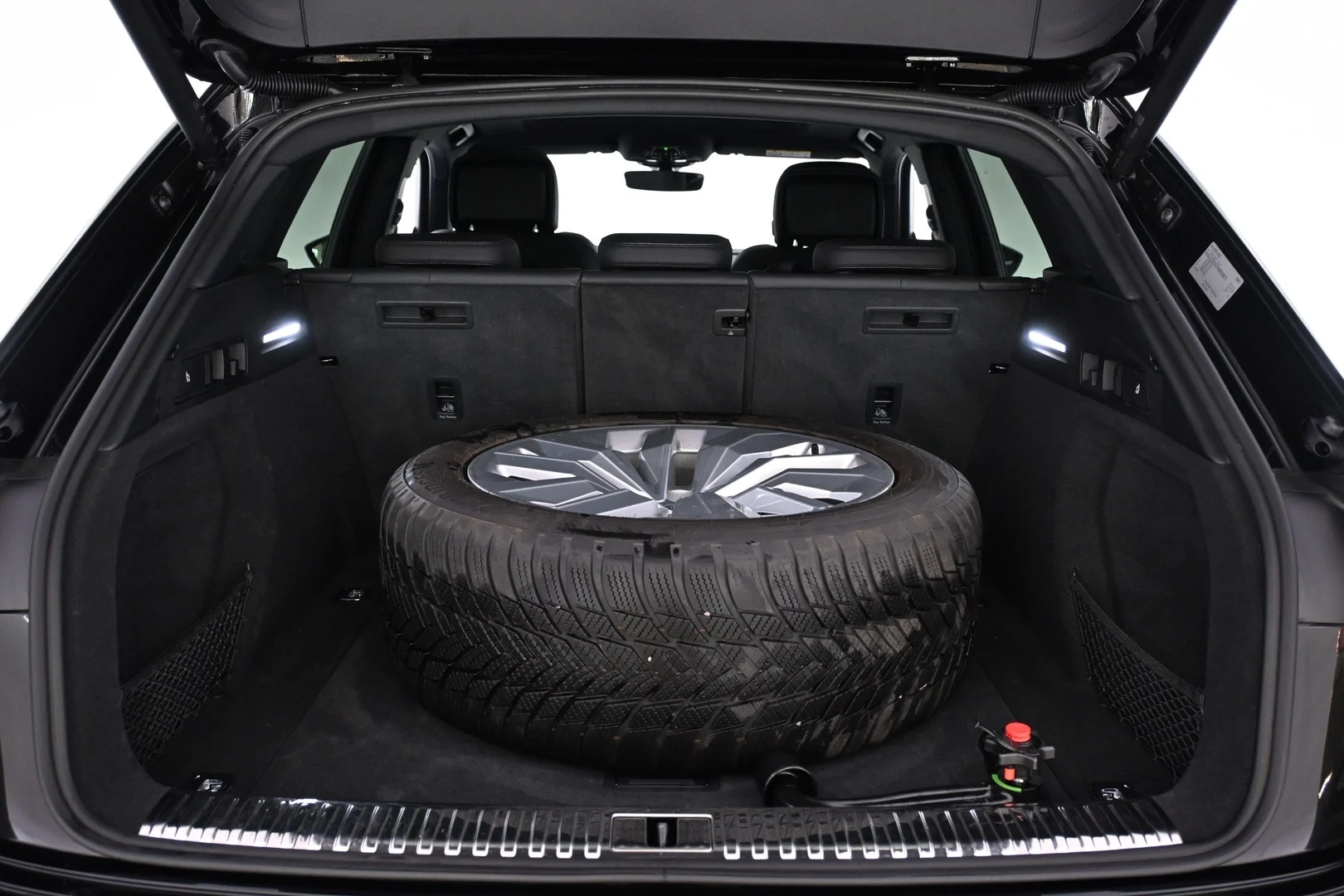 Car Image - j4MOEiYWG9vehRUY2Xqvm