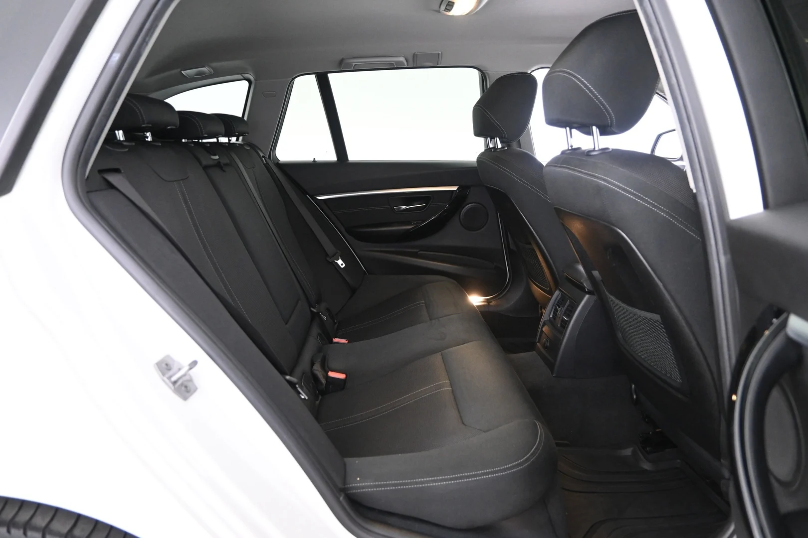 Car Image - tOxEis1w81TwUUeUOVkh5