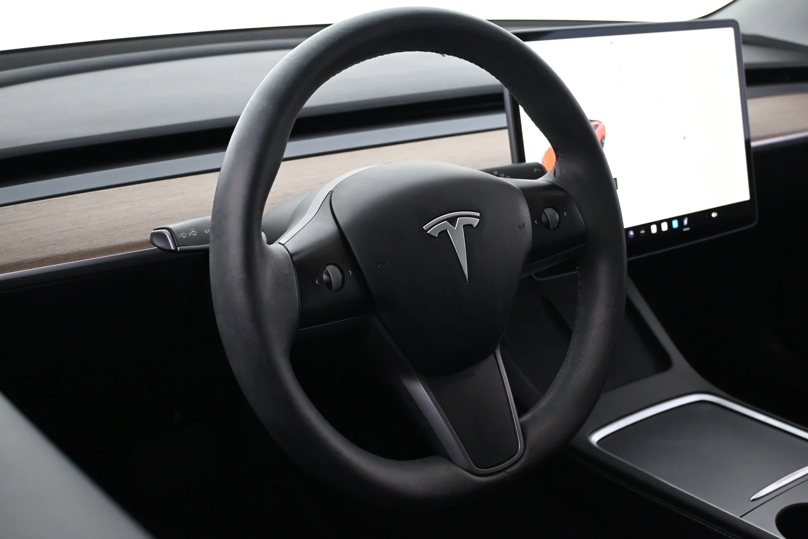Car Image - 593ggl3dxqW7XVZVoEqyNT