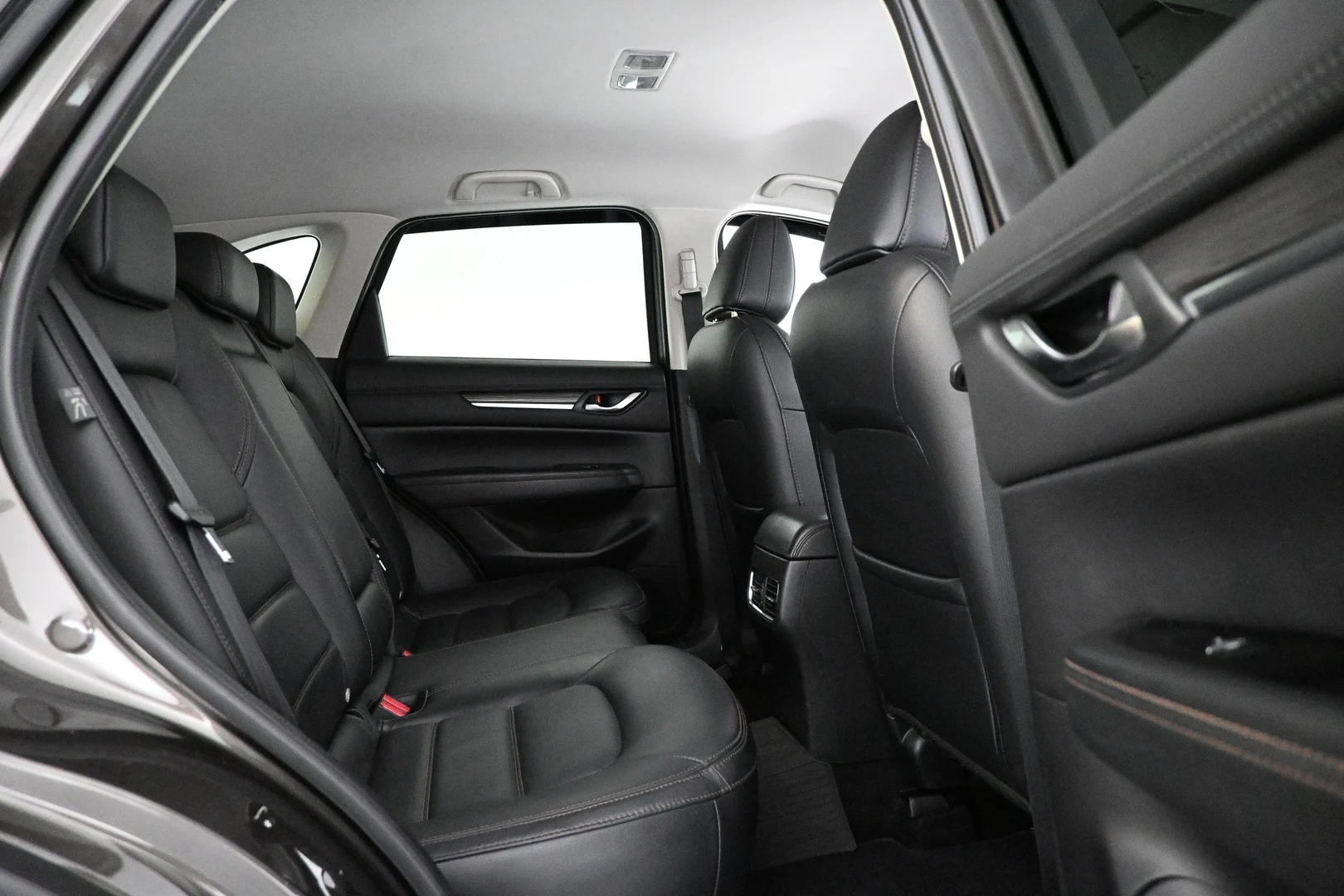 Car Image - 4jL5inM9bcaRArSigVVWUR