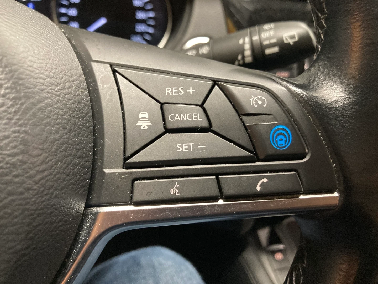 Car Image - 1oDeIsTfQ796qz7EFeWInQ