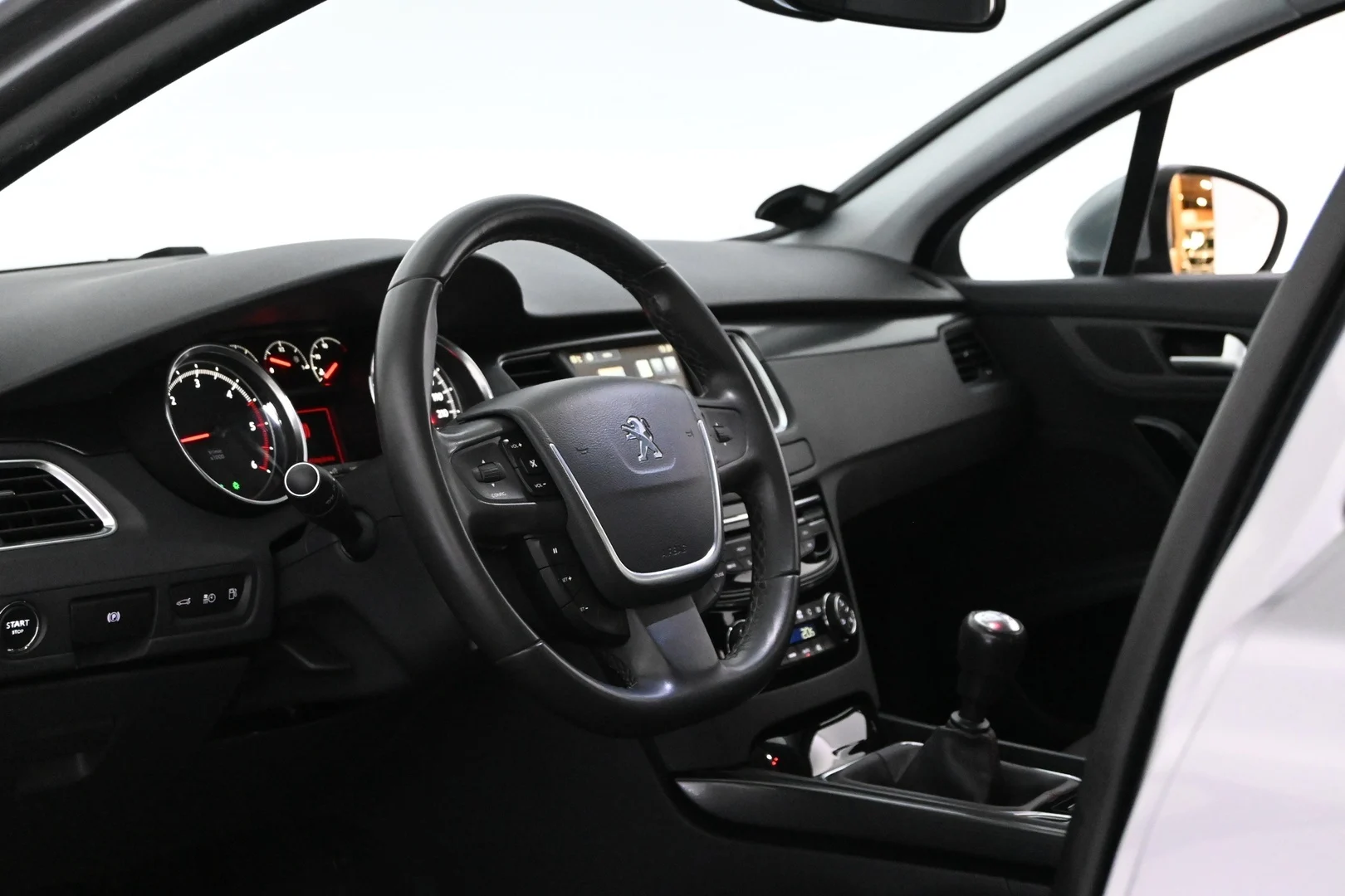 Car Image - 45DTvoiAGSA20WS12nNClK