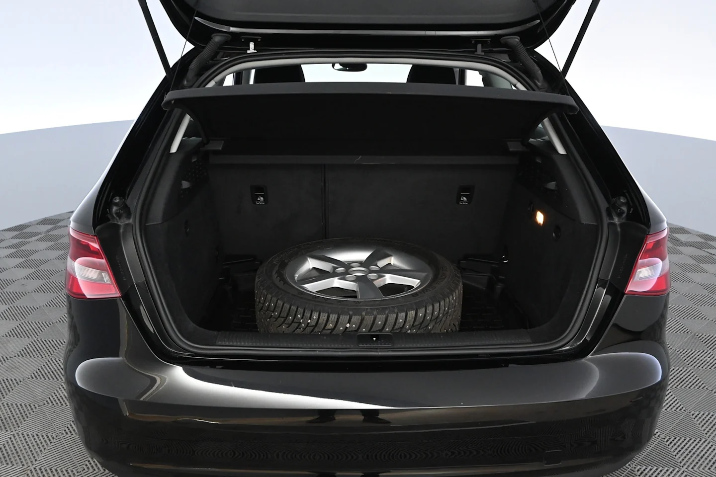 Car Image - 6AD40lnw8H6U9TVC0JtveU