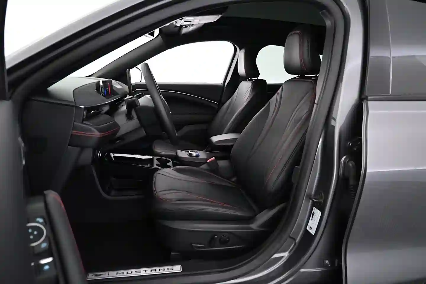 Car Image - 68TWuWvbEz3TVGof83tQg0