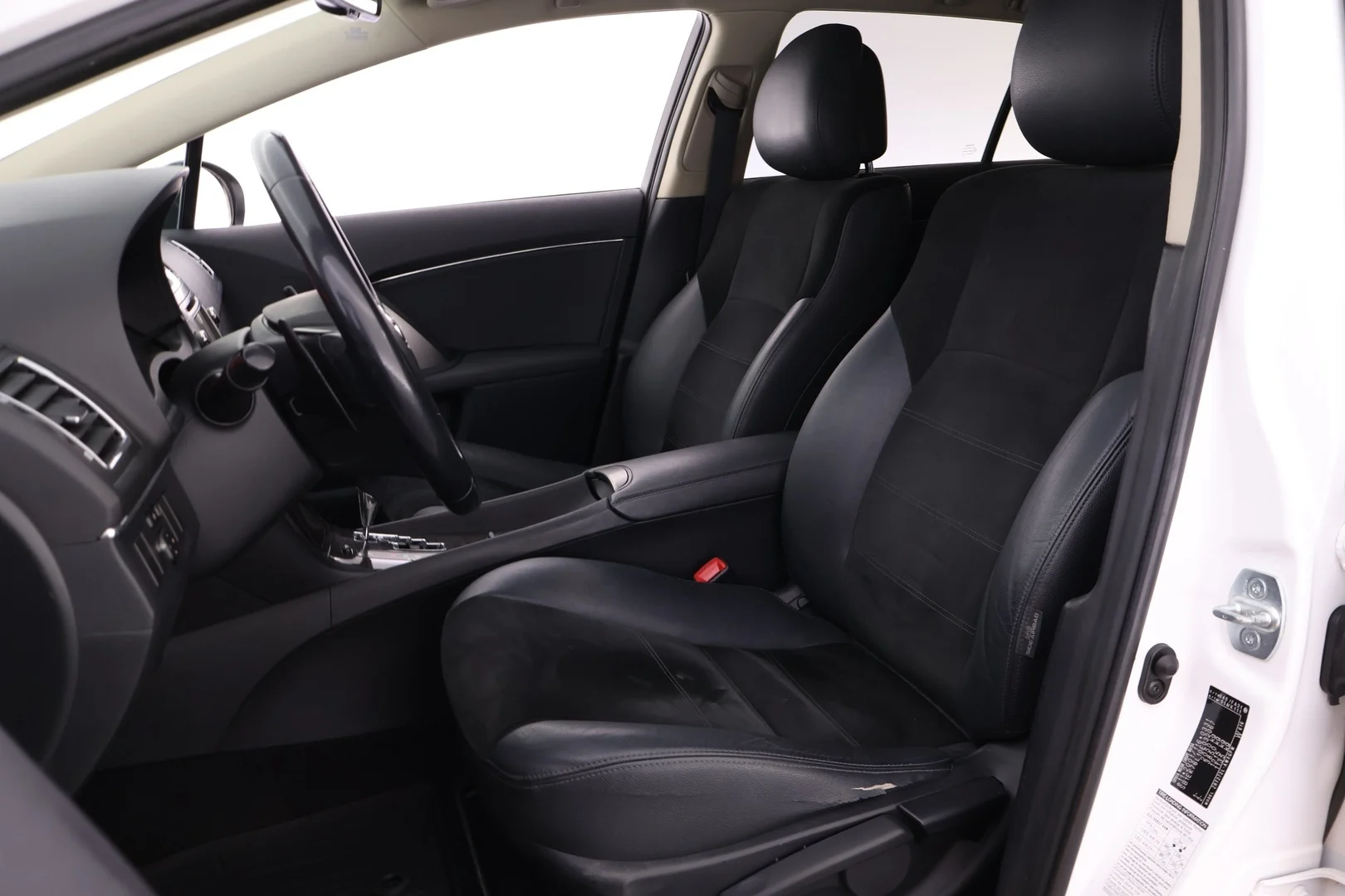Car Image - Elyfe4bzUJAyDkmMQUpMU